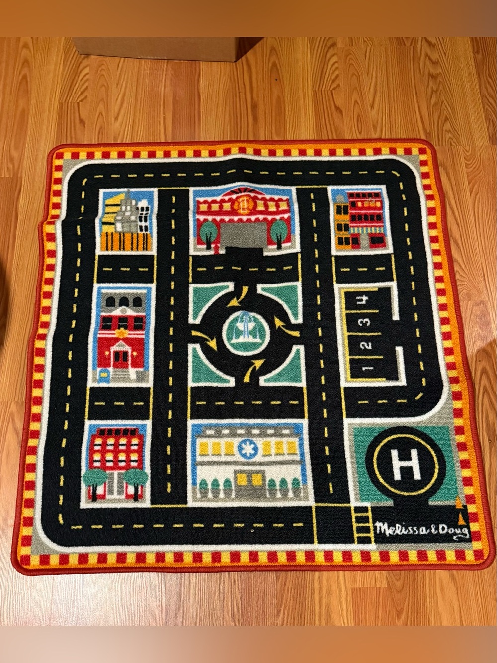 🏘️ Melissa & Doug Round the Town Road Rug 39x36 – Like New 🚗